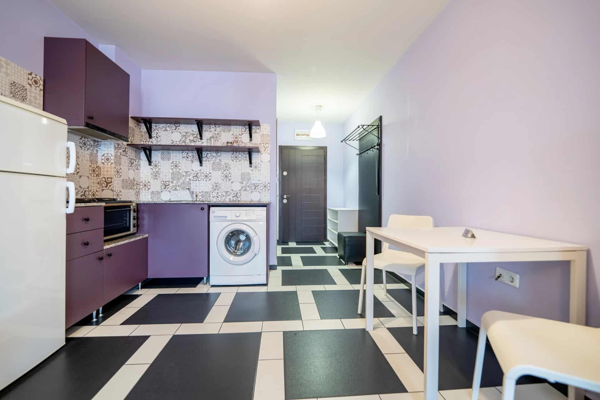 Monolocale - apartment in Studentski Grad, Sofia - image 5