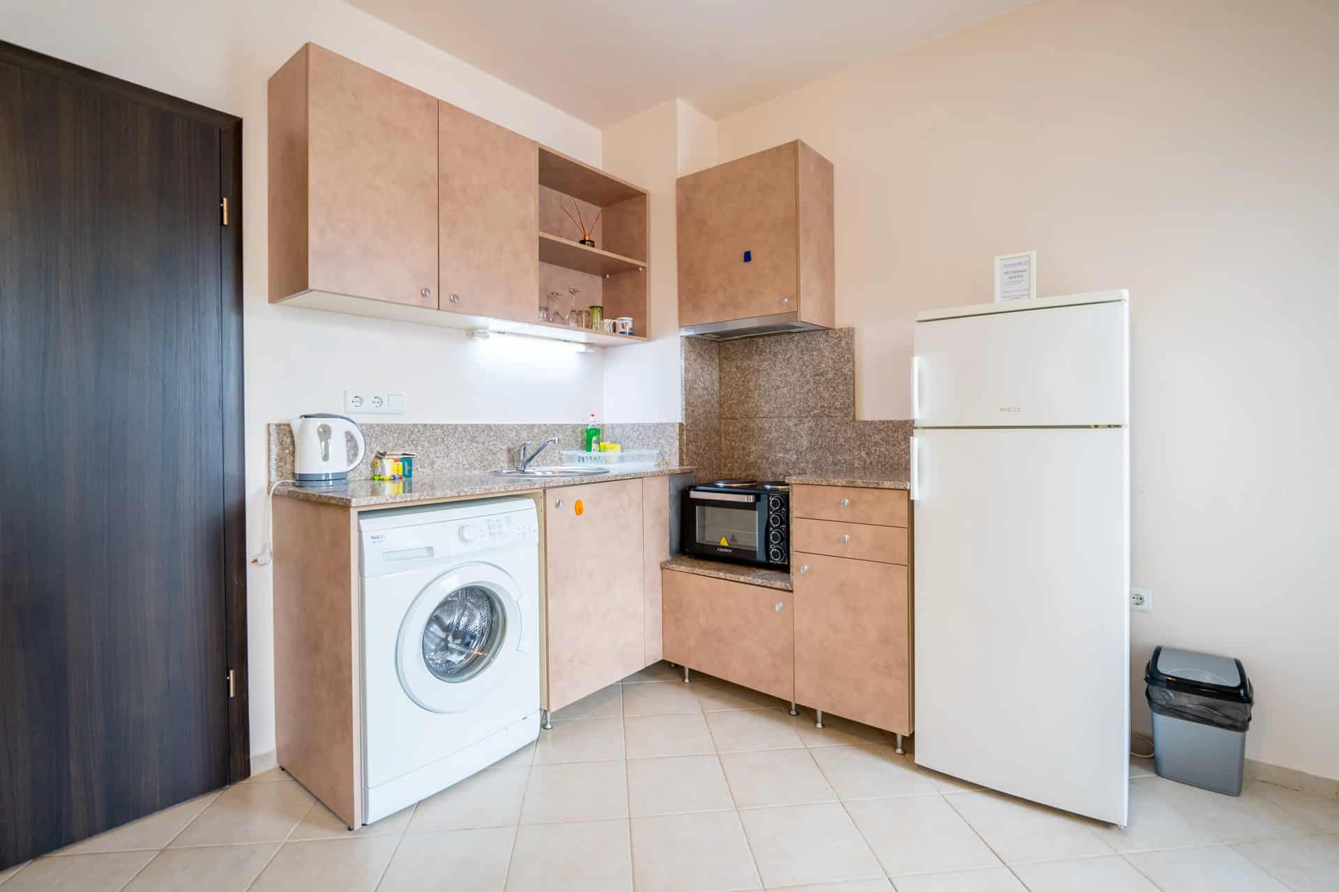Studio - apartment in Studentski Grad, Sofia - image 4