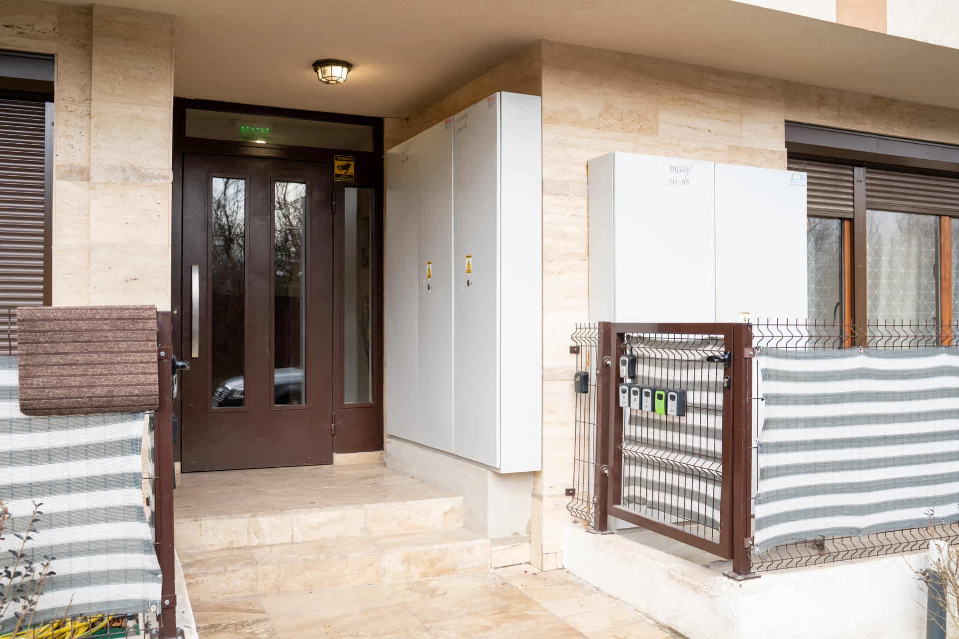 Monolocale - apartment in Studentski Grad, Sofia - image 9