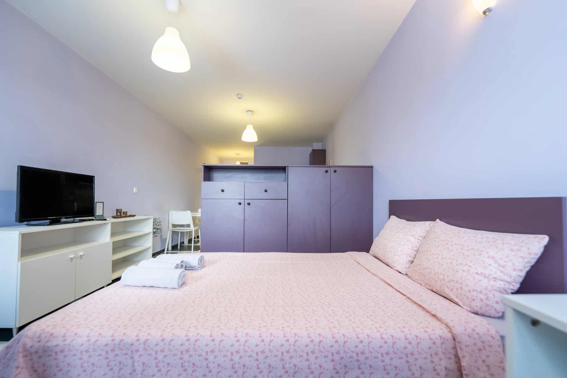 Studio - apartment in Studentski Grad, Sofia - image 3