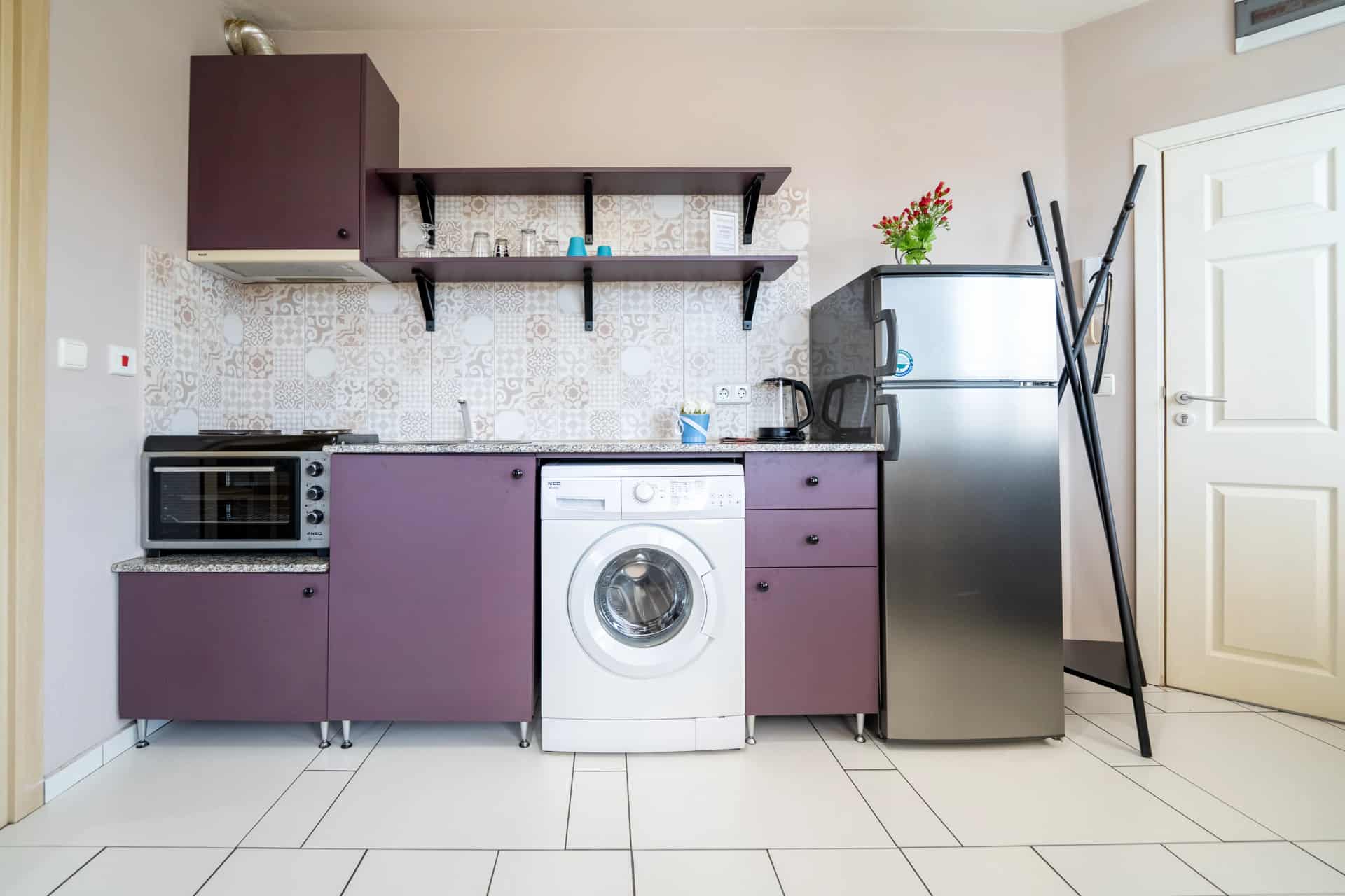 Studio - apartment in Studentski Grad, Sofia - image 5