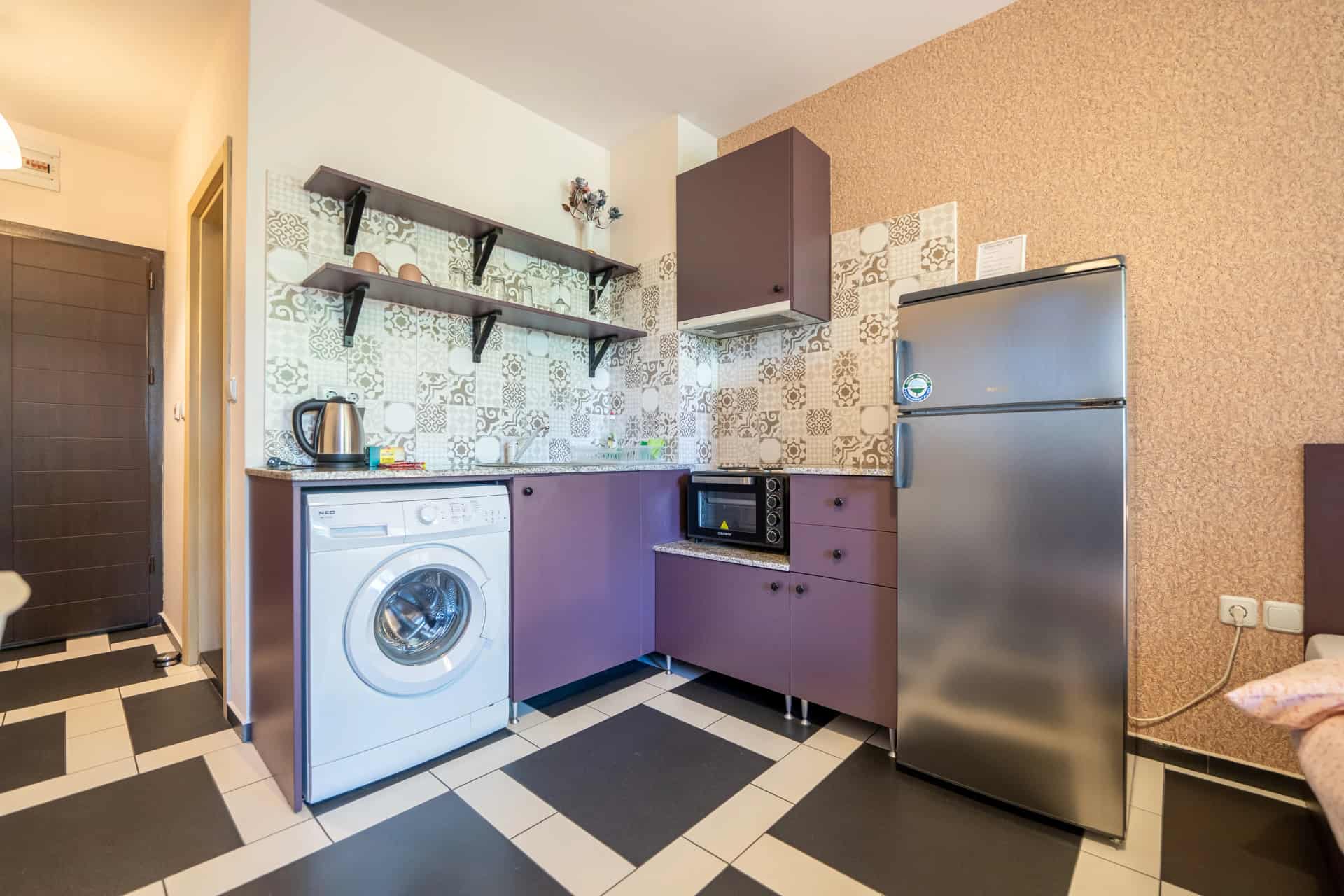Studio - apartment in Studentski Grad, Sofia - image 4