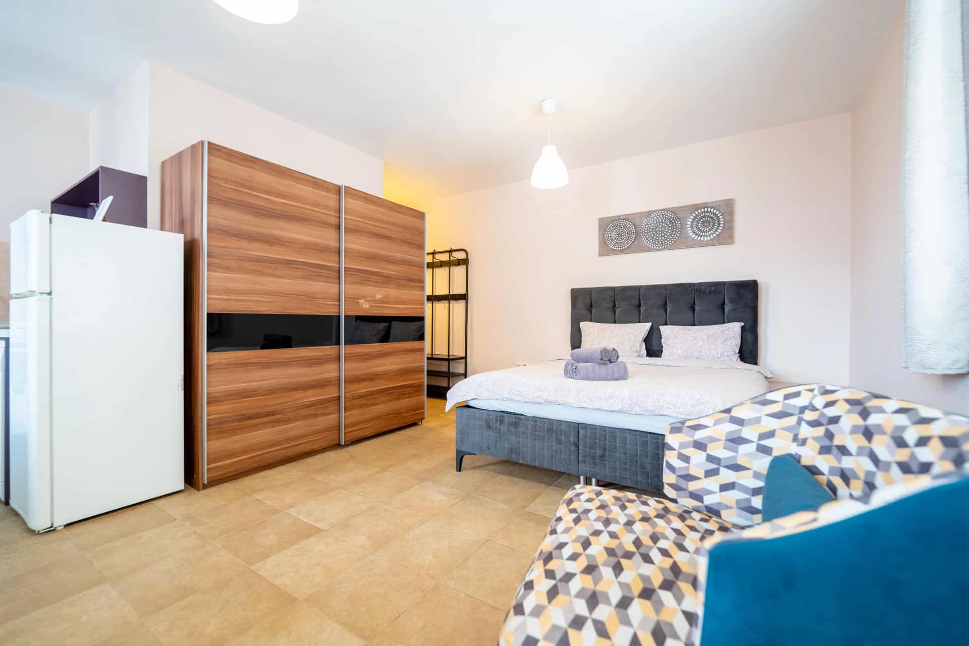 Studio - apartment in Studentski Grad, Sofia - image 2