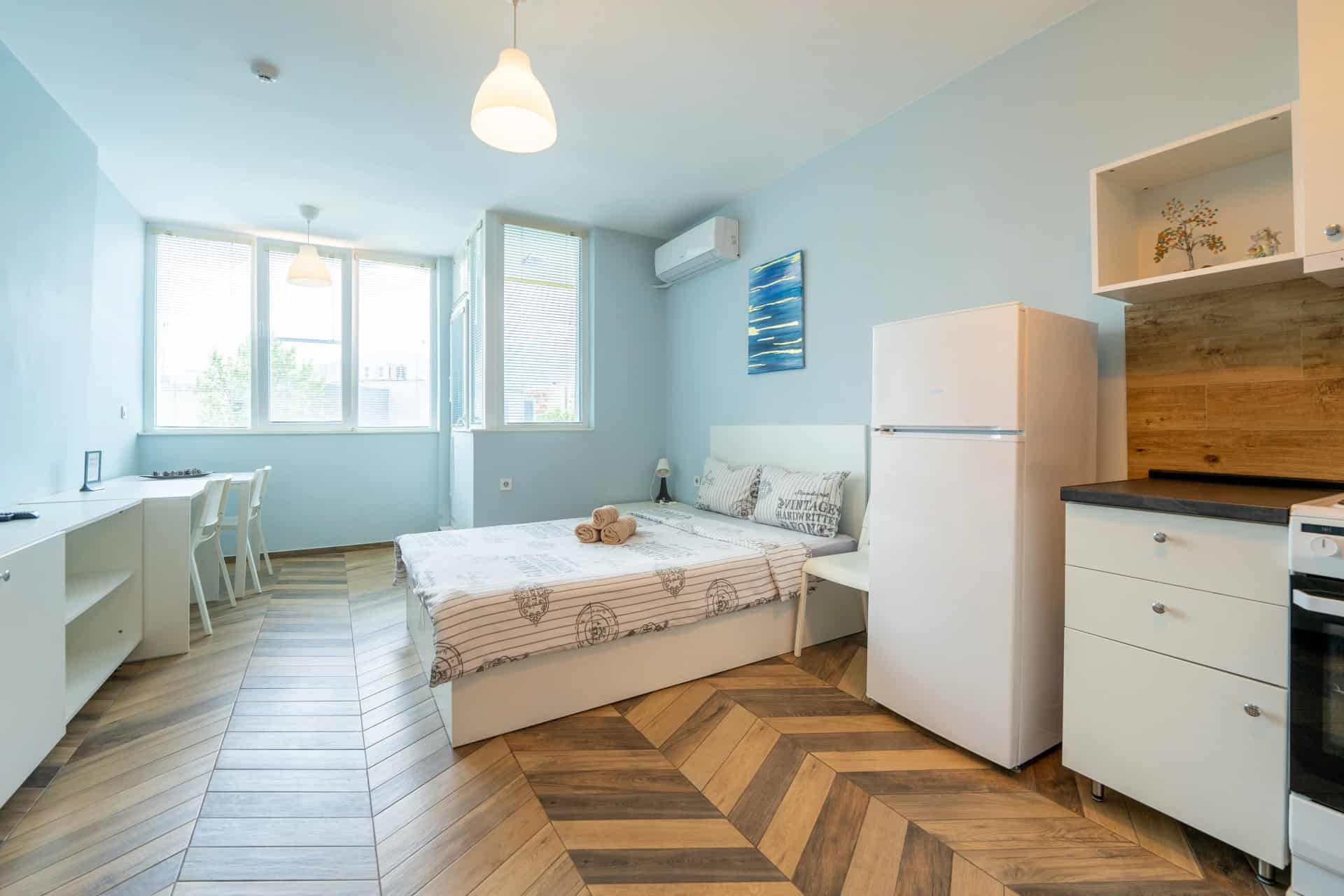 Monolocale - apartment in Studentski Grad, Sofia - image 3