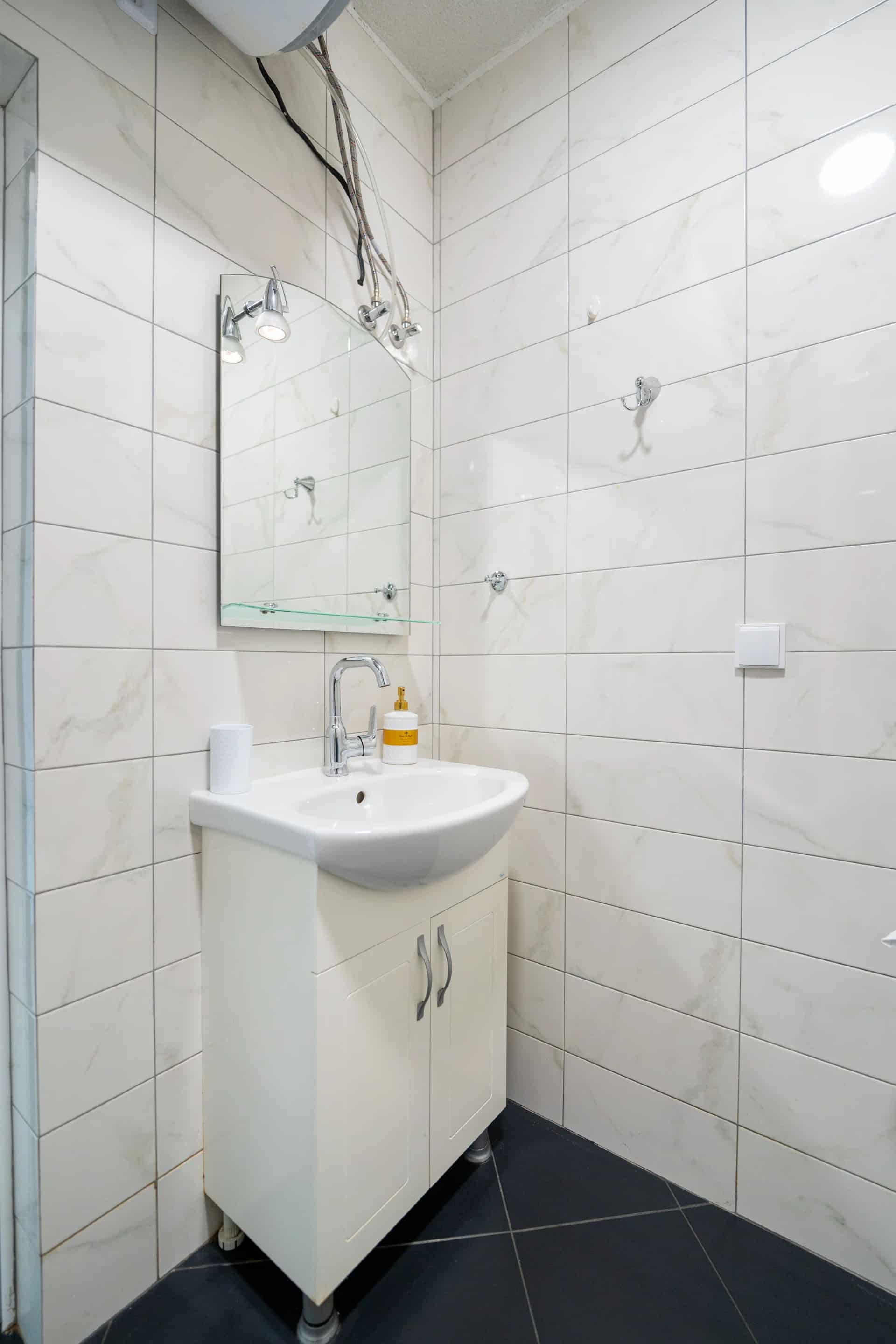 Monolocale - apartment in Studentski Grad, Sofia - image 7