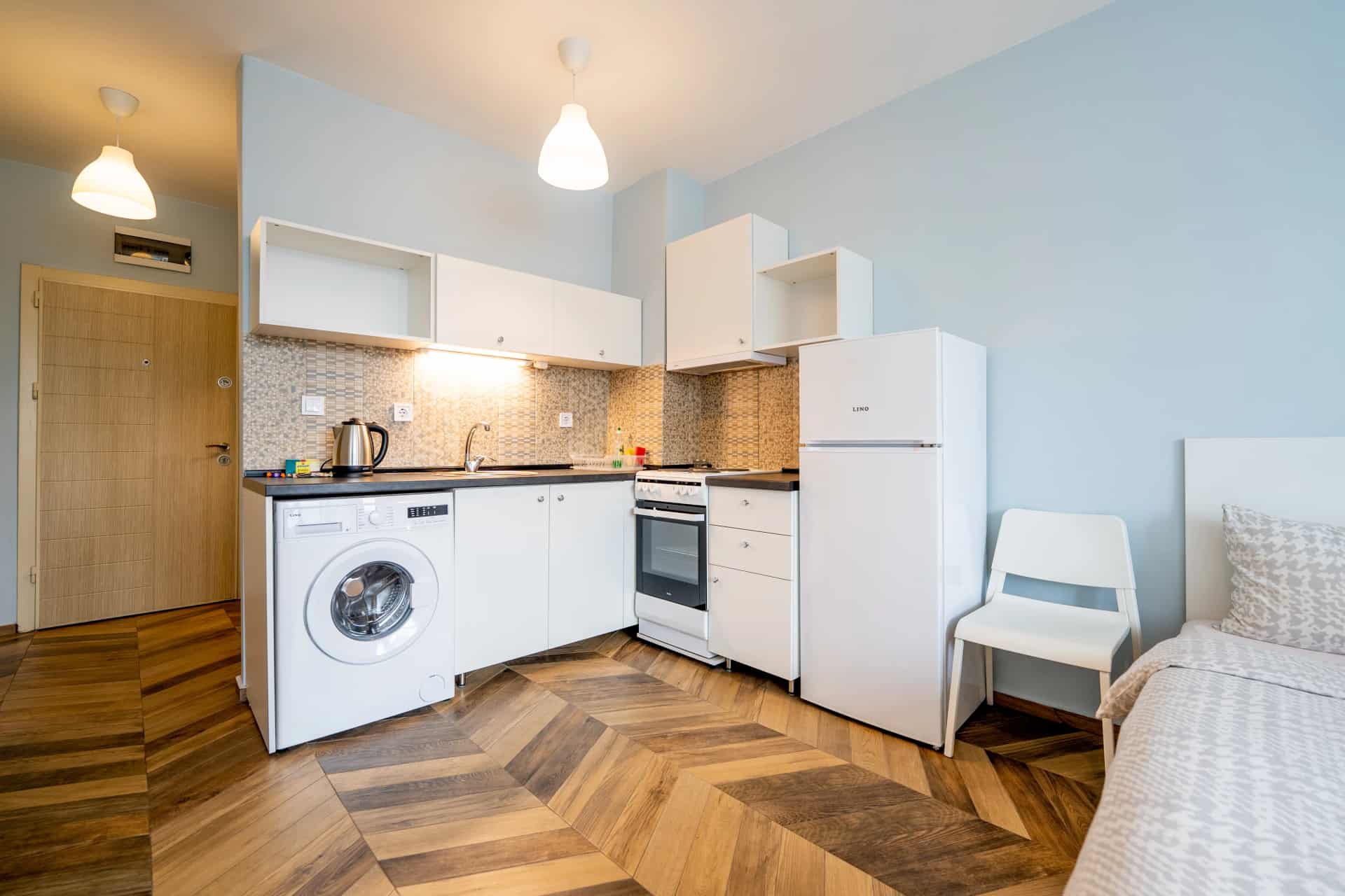 Studio - apartment in Studentski Grad, Sofia - image 5